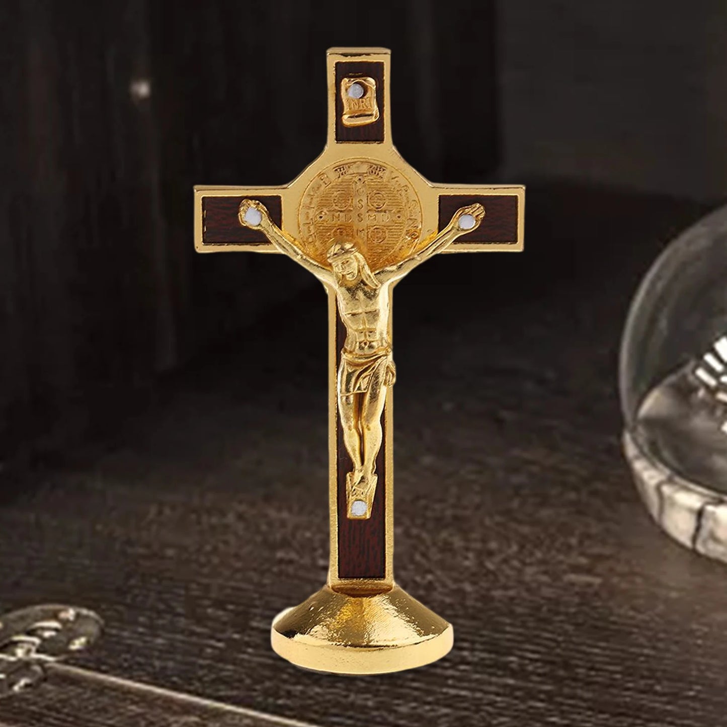 Kruzifix aus Metall zum stehen 9 cm