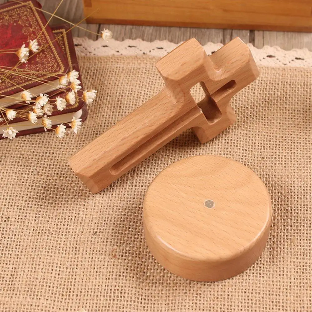 Holzkreuz stehend mit Sockel aus Massivholz